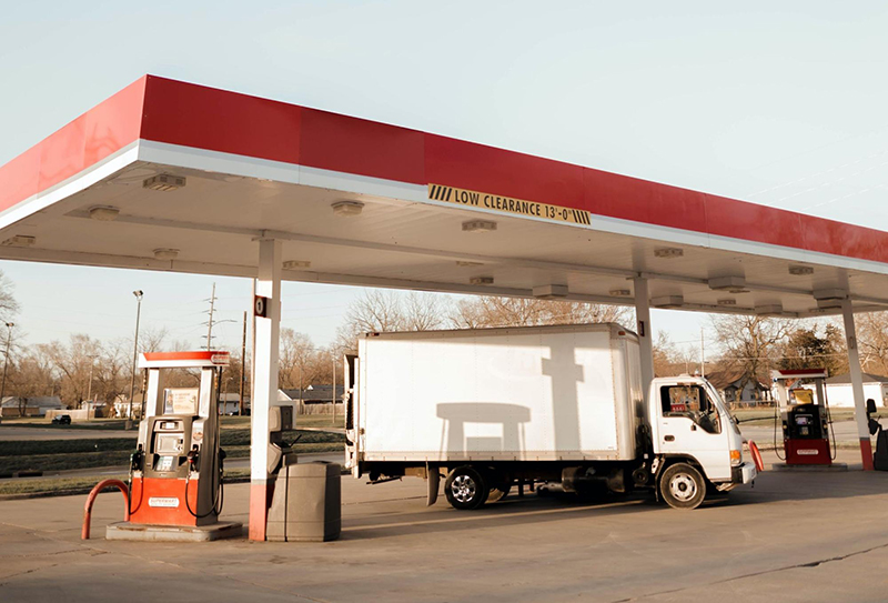 Gas station to use fuel cards